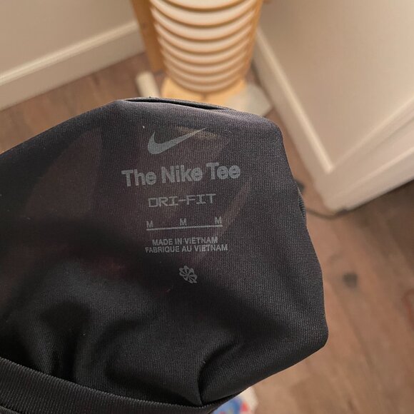 Dri-Fit The Nike Tee - Picture 3 of 3